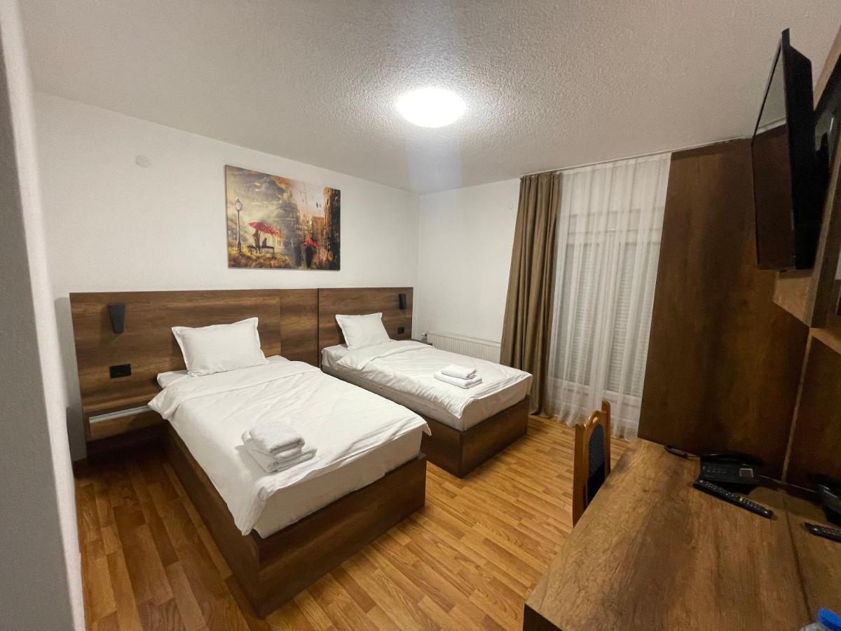 Bici Resort Dobrosin Bagian luar foto