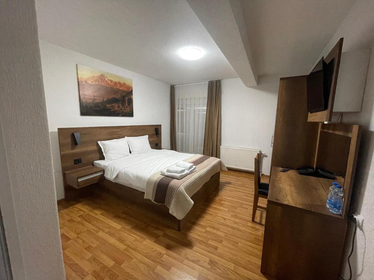 Bici Resort Dobrosin Bagian luar foto