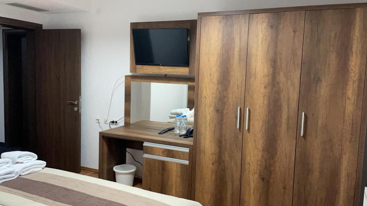 Bici Resort Dobrosin Bagian luar foto